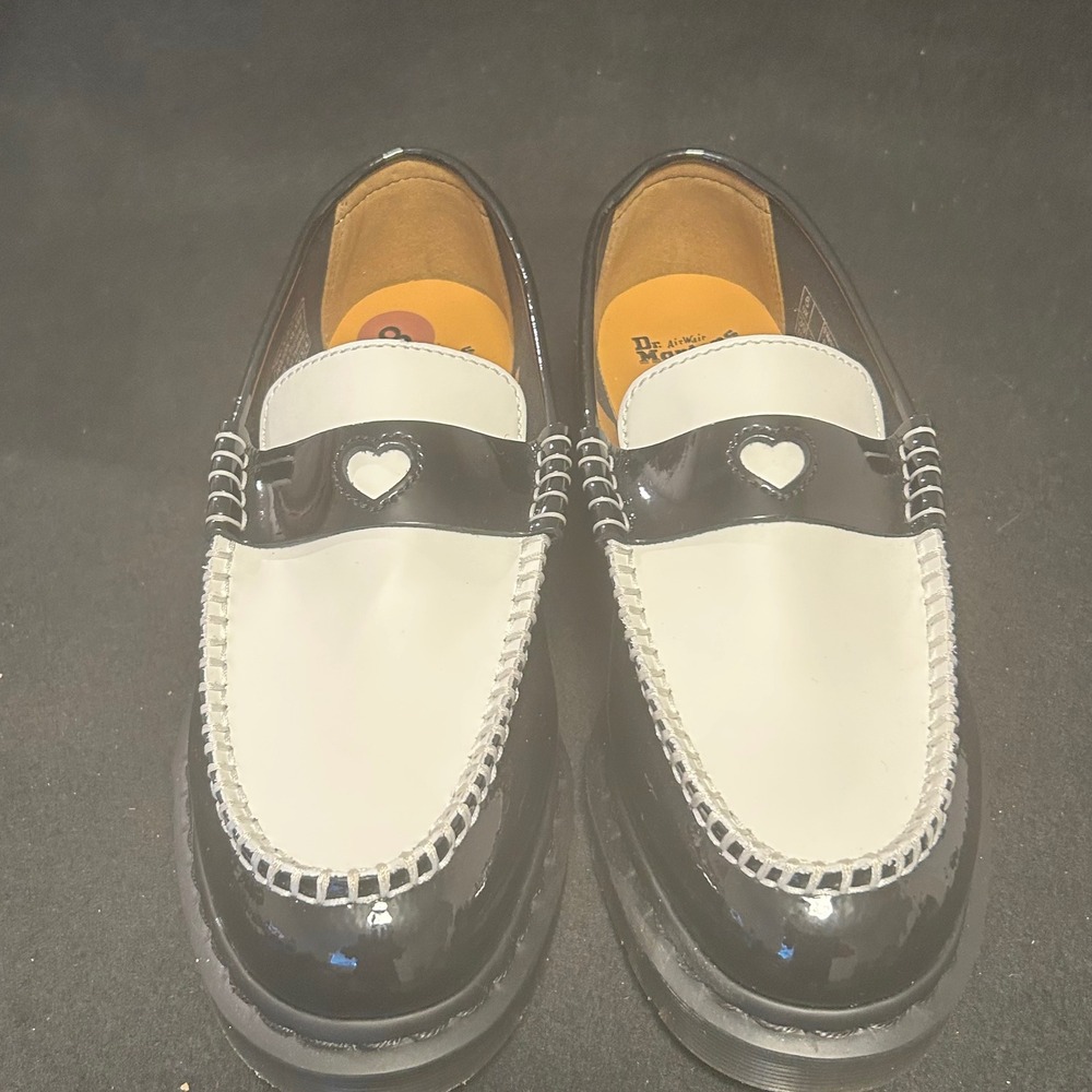 Dr. Martens Penton Heart Two-Tone Arcadia Rub Off Loafer Women 8 Patent Leather